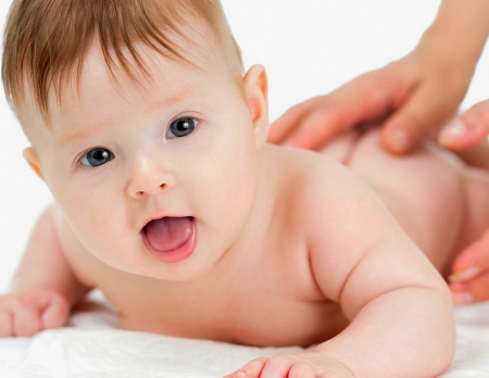 מדריכות עיסוי תינוקות בשילוב יזמות עסקית